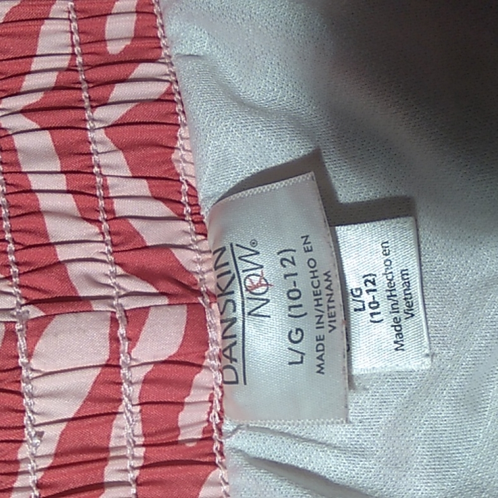 Girls LG (10-12) swim shorts - Picture 6 of 10